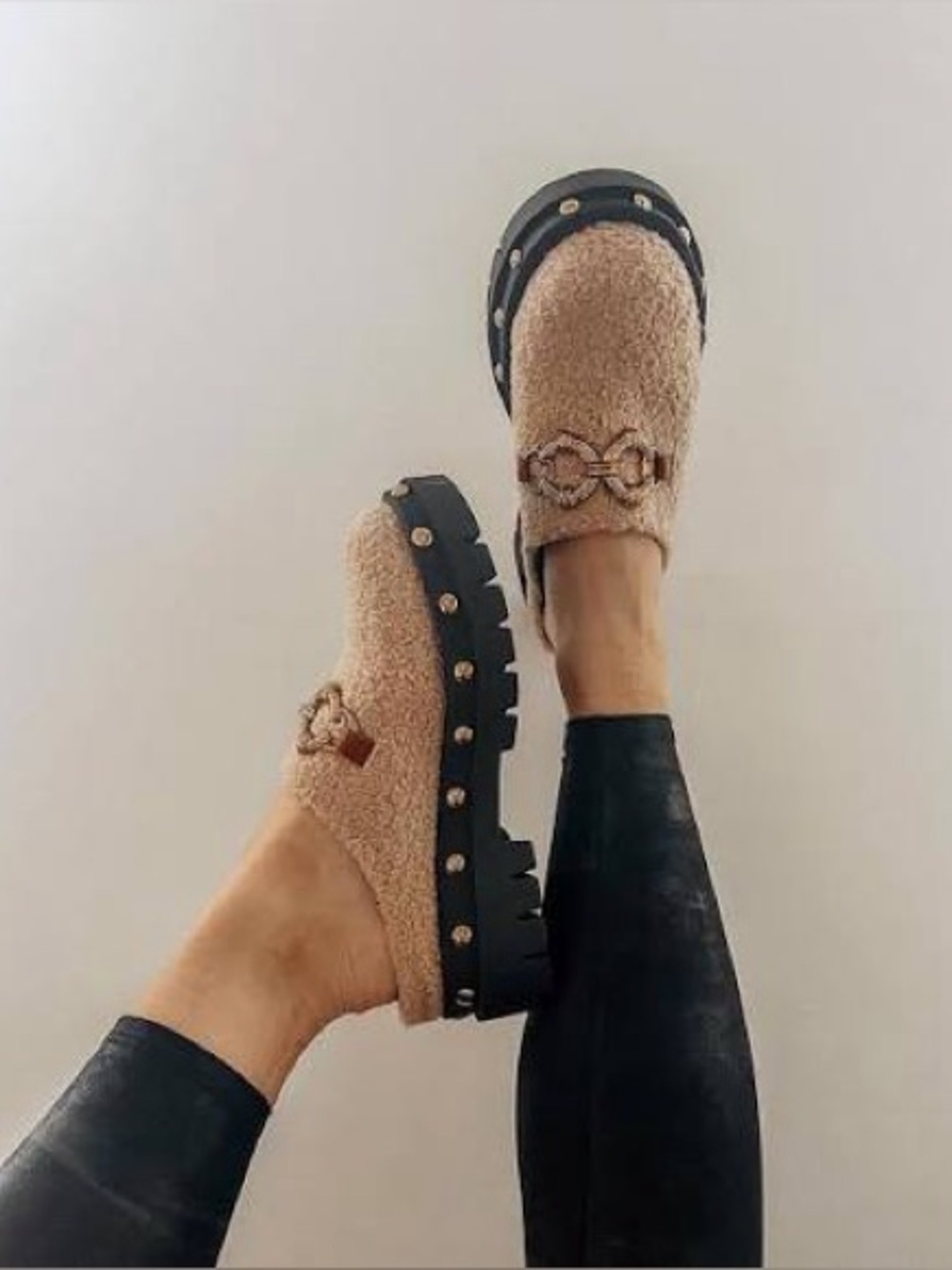 Circus by Sam Edelman Black Platform Shoe Interior Detail - Picture 5 of 8